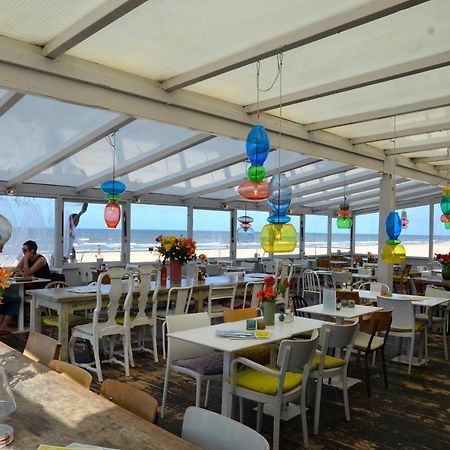 Vakantiehuis Achter De Duinen กัสตรีกุม ภายนอก รูปภาพ