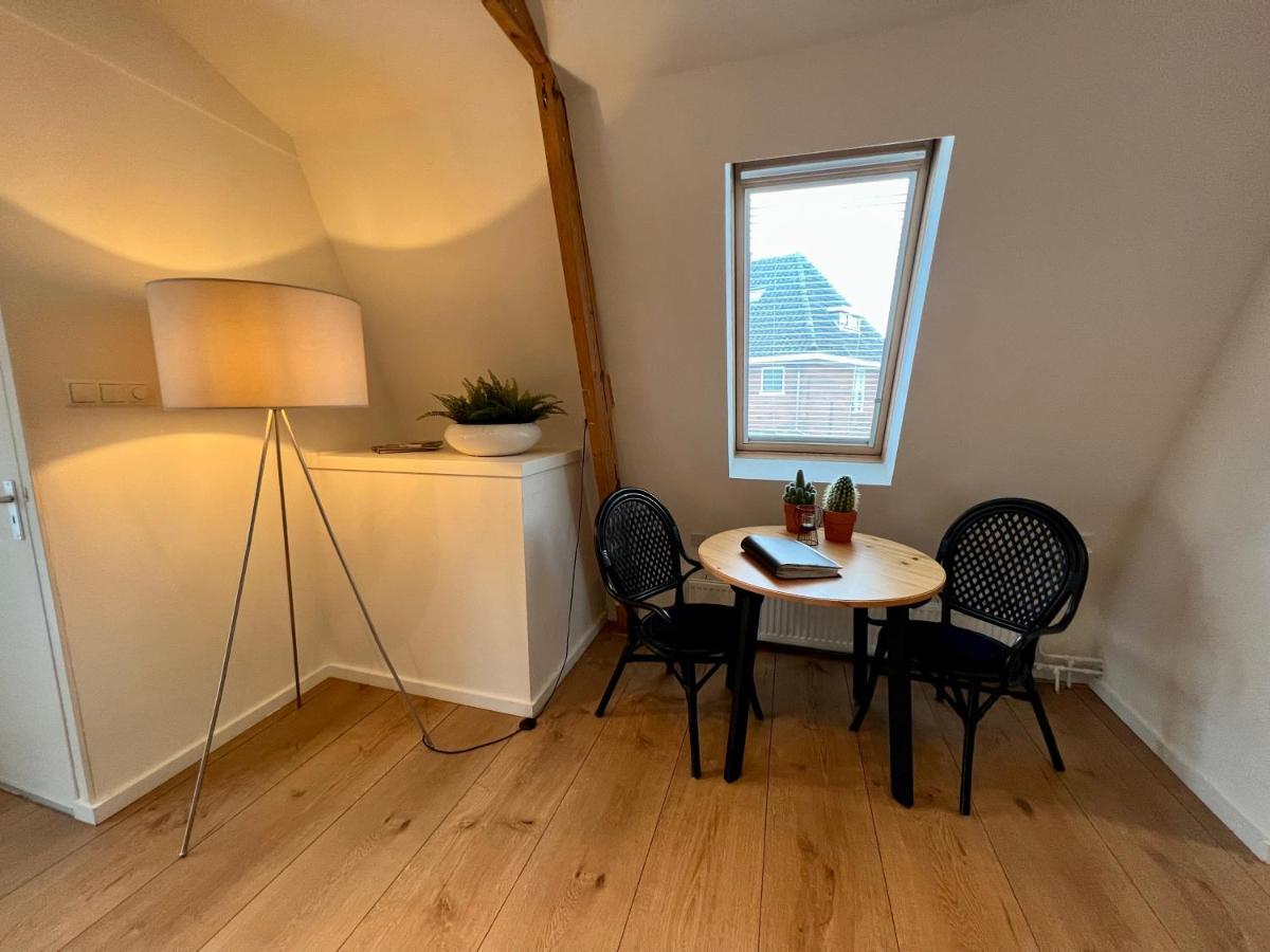 Vakantiehuis Achter De Duinen กัสตรีกุม ภายนอก รูปภาพ